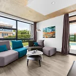 In Mit Grossem Pool By Interhome Дом отдыха