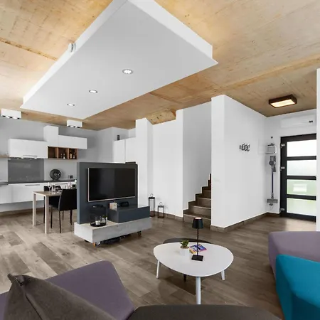 Casa de Férias In Mit Grossem Pool By Interhome *